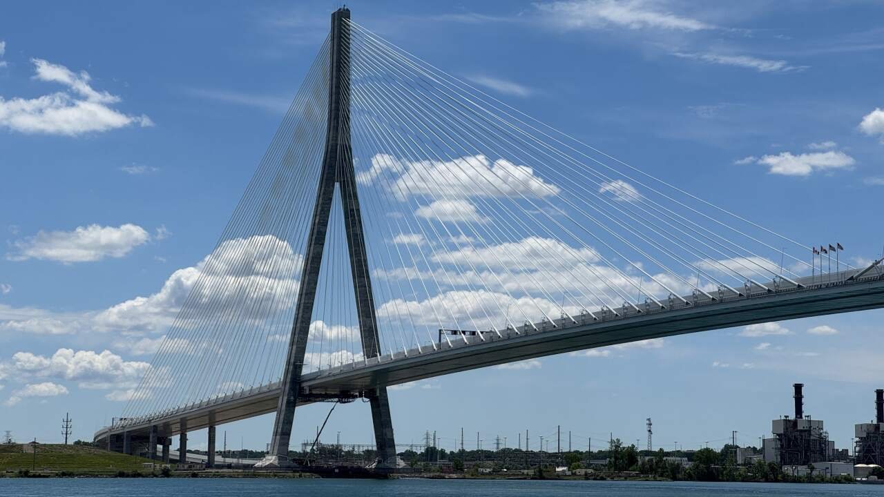 Political Patronage and the Artificial Delay of Infrastructure
