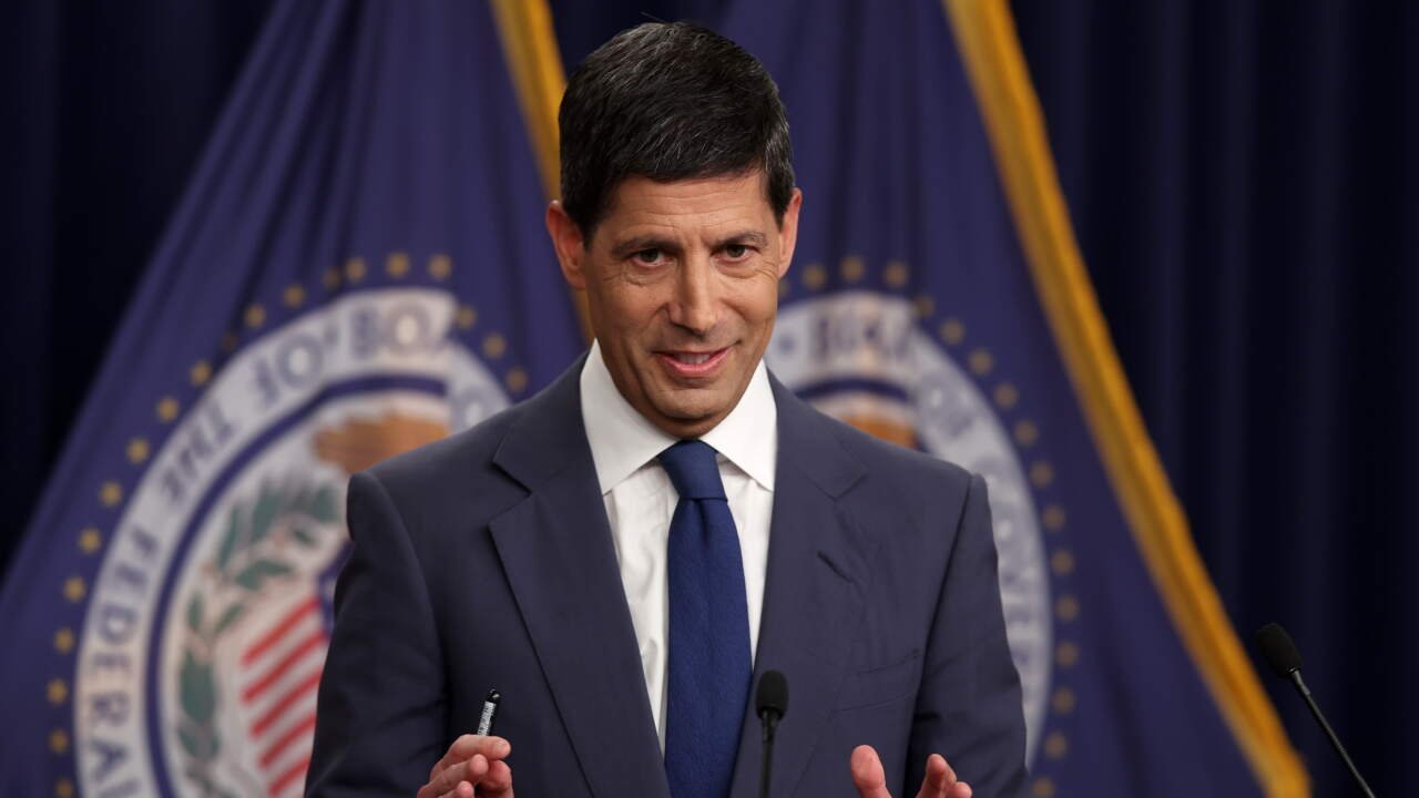Balancing Federal Reserve Policy Against Middle--Class Financial Strain