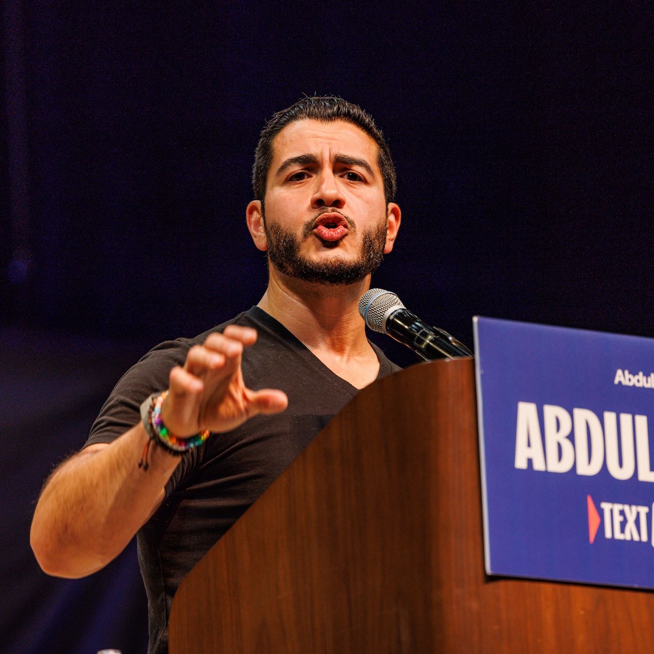 How Vibe-Based Political Strategies Alienate General Election Voters