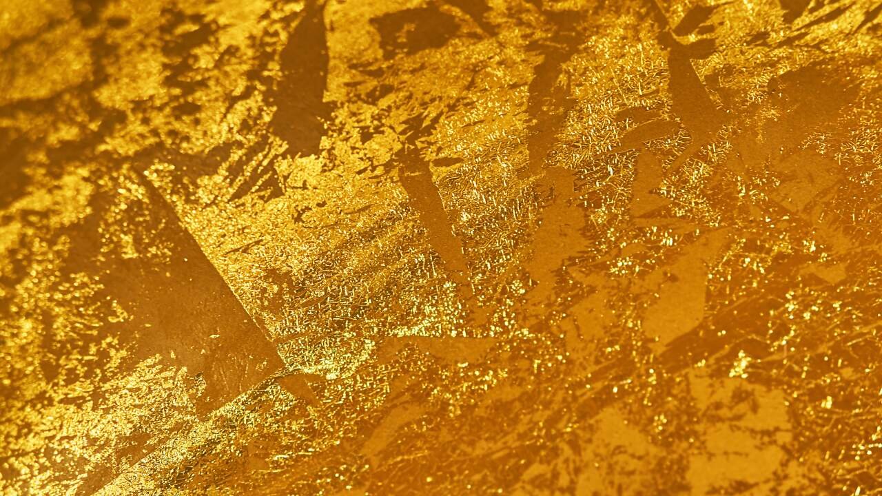 Gold's "Fear Trade" Illusion Masks Passive Volatility