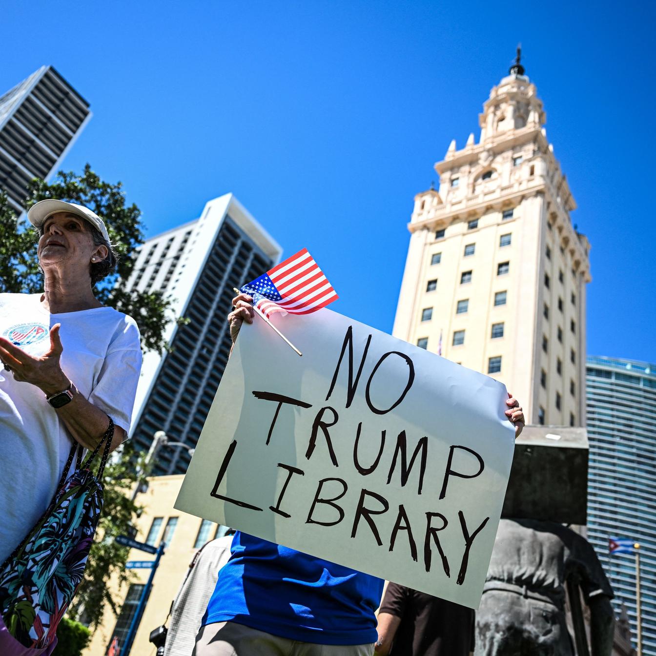 Presidential Libraries as "Glitzy Grifts" Undermining Public Trust
