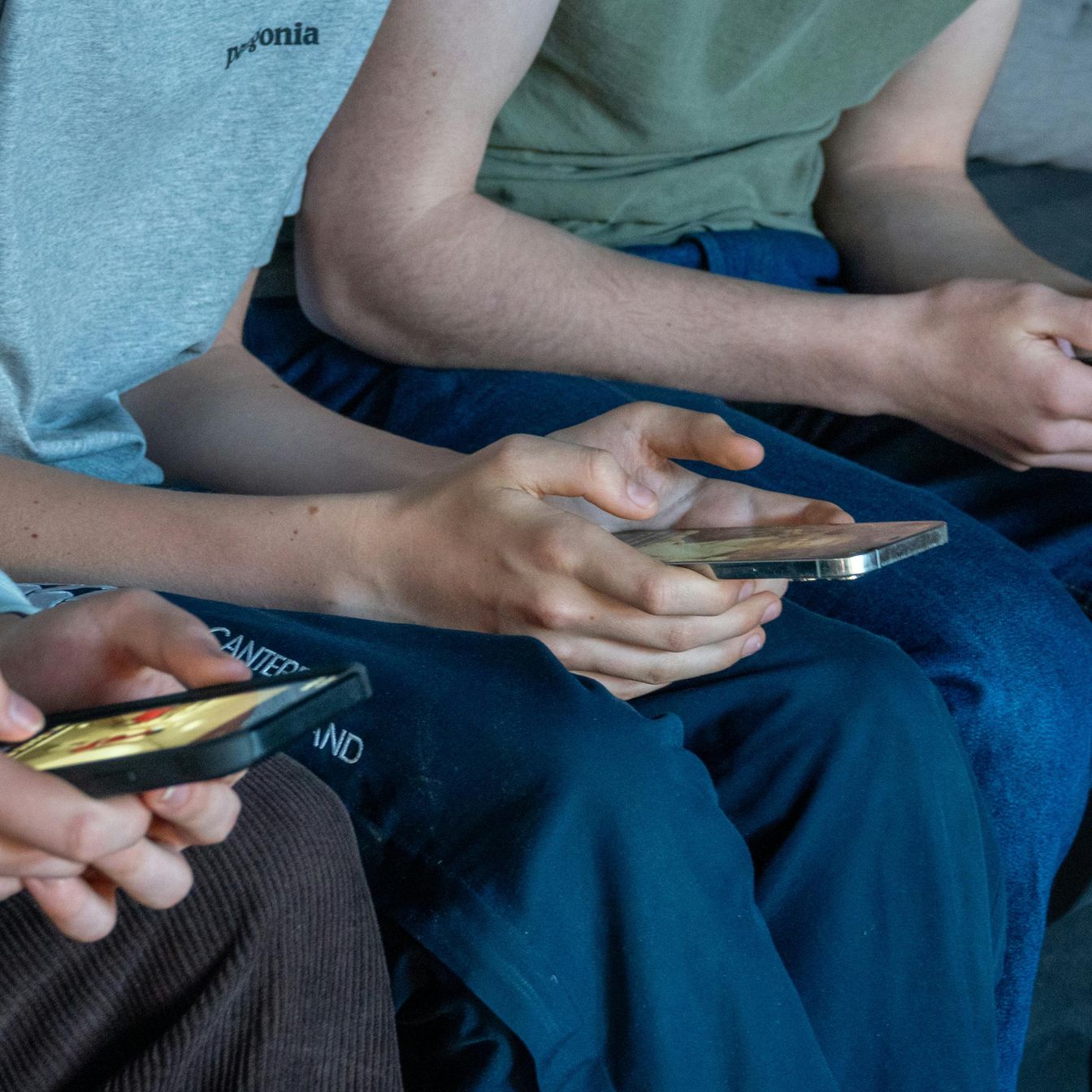 Short-Form Video Erodes Deep Thought, Demands Intentional Engagement
