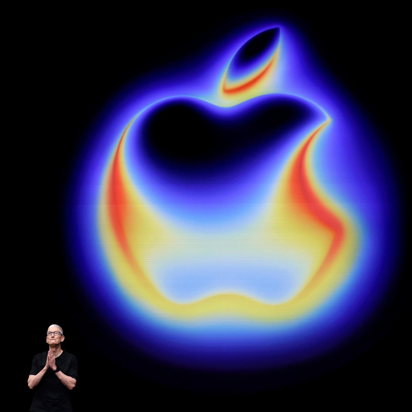 Tim Cook's Legacy--Apple's AI Chasm and Future Challenges